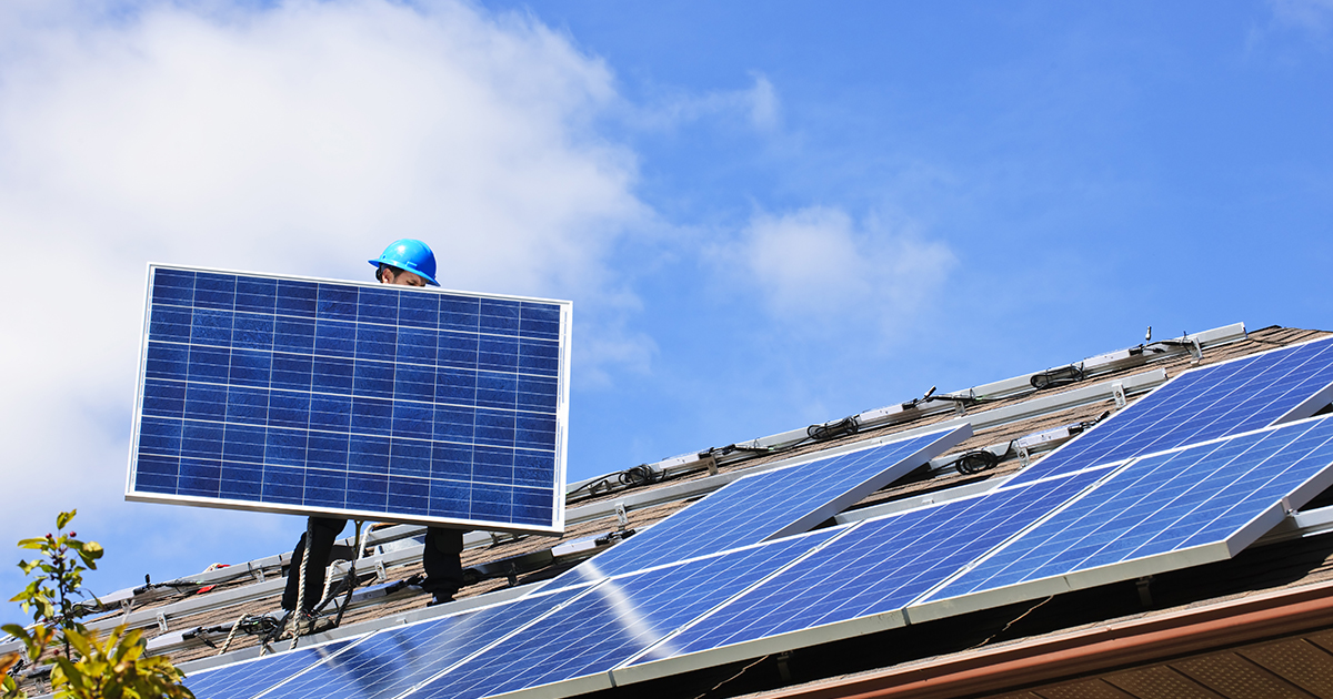 Photovoltaïque : Engie veut essaimer sa formation à la pose de panneaux en France
